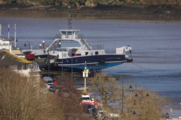 12 March 2020 - 12-24-18 
Rocking on her cradle. The Higher Ferry bottom scrub continues.
-------------- 
Dartmouth Higher Ferry maintenance